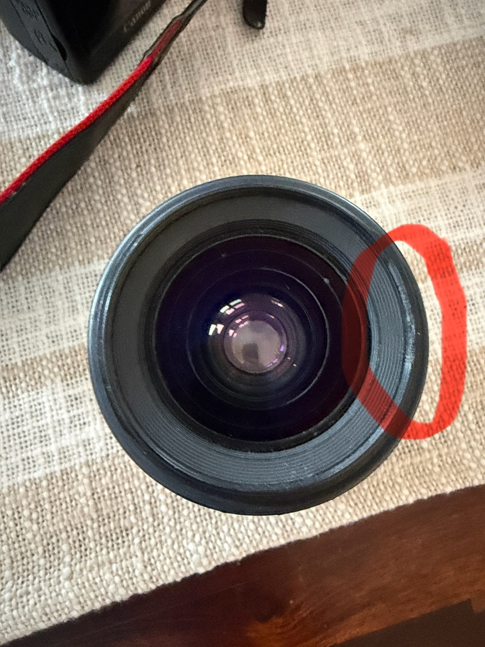 Canon DSLR Camera Kit with Black Body and Black Lenses - Picture 12 of 12
